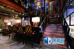 室內(nèi)設(shè)計(jì)師玩展廳來(lái)表達(dá)設(shè)計(jì)