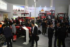 黃海金馬拖拉機閃耀2016中國國際農(nóng)業(yè)機械展